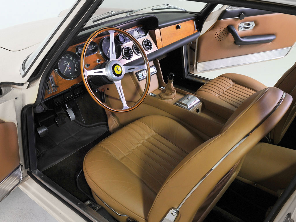 フェラーリ 330 GT 2+2 シリーズII 1966 ( Ferrari 330 GT 2+2 Series II 1966 )